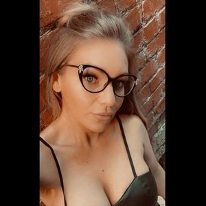 Meet your Posher, Jenna